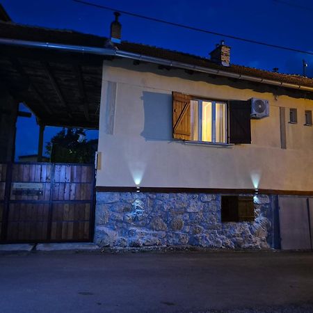 Konak -Guest House -Ramonda Serbika Ni エクステリア 写真