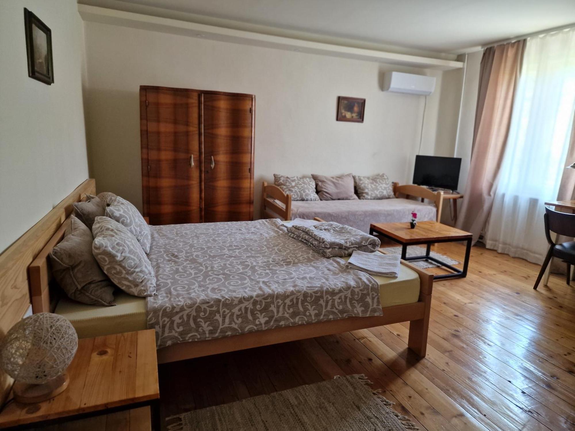 Konak -Guest House -Ramonda Serbika Ni エクステリア 写真